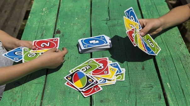 Uno ( /ˈuːnoʊ/; tiếng Ý và tiếng Tây Ban Nha: “một”, cách điệu là UNO) đây cũng là một dạng Boardgame của Mũ được chơi với một bộ bài riêng đặc biệt. Với nguyên tắc của trò chơi được lấy cảm hứng từ trò chơi bài Crazy Eights. Từ thời điểm phát hành trò chơi ngày càng trở nên nổi tiếng và được ưa chuộng trong các buổi tụ tập bạn bè, gia đình ở nhiều nước trên thế giới. Hãy đến FUN88 casino trực tuyến để biết thêm thông tin nhé .